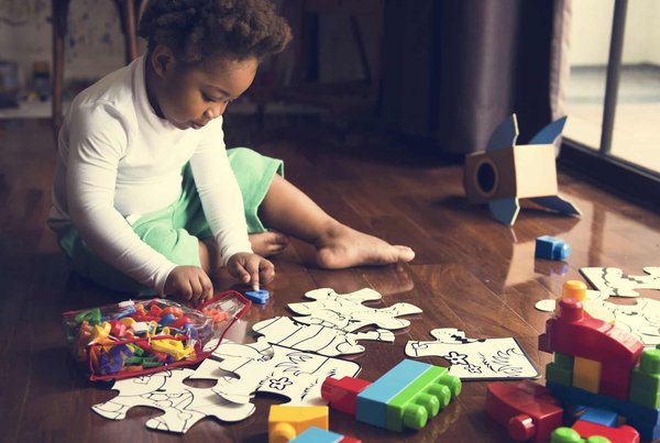 Les puzzles en bois animaux : un apprentissage ludique et stimulant pour les enfants